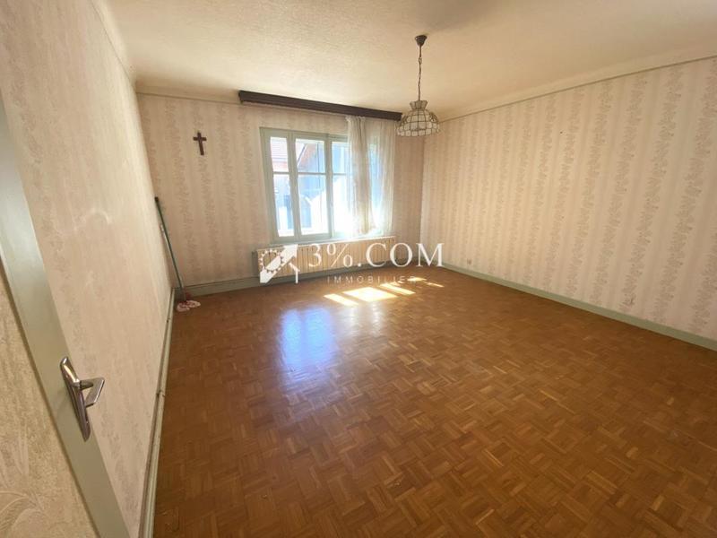 Maison - 230 m² - 8 pièces