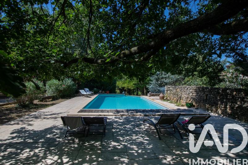 Maison - 343 m² - 14 pièces