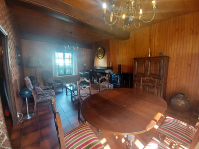 Maison - 121 m² - 5 pièces