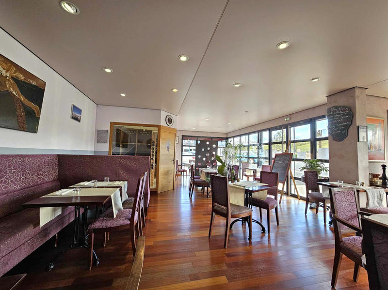 Fonds de commerce - Magasins - 180 m²