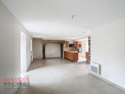 Maison - 111 m² - 5 pièces