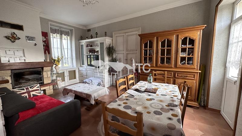 Maison - 265 m² - 11 pièces