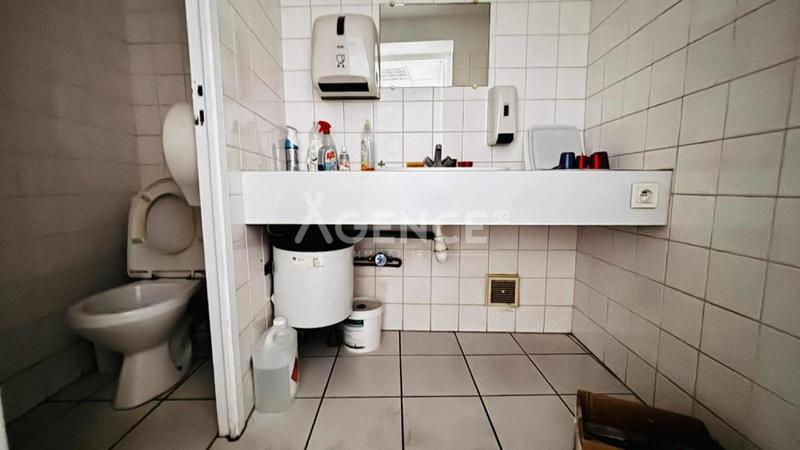 Local commercial - 115 m²