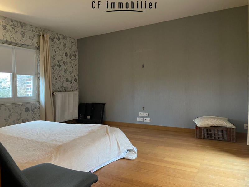 Maison - 177 m² - 7 pièces