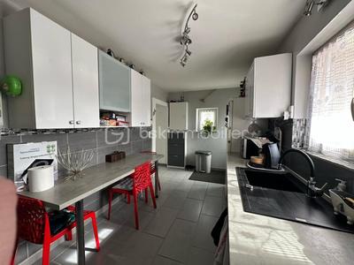 Maison de village - 171 m² - 7 pièces