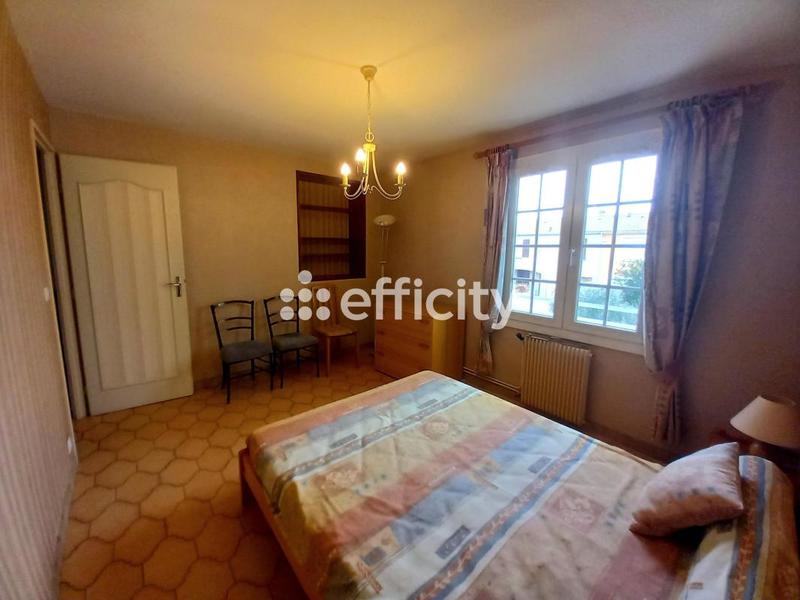 Maison - 93 m² - 5 pièces