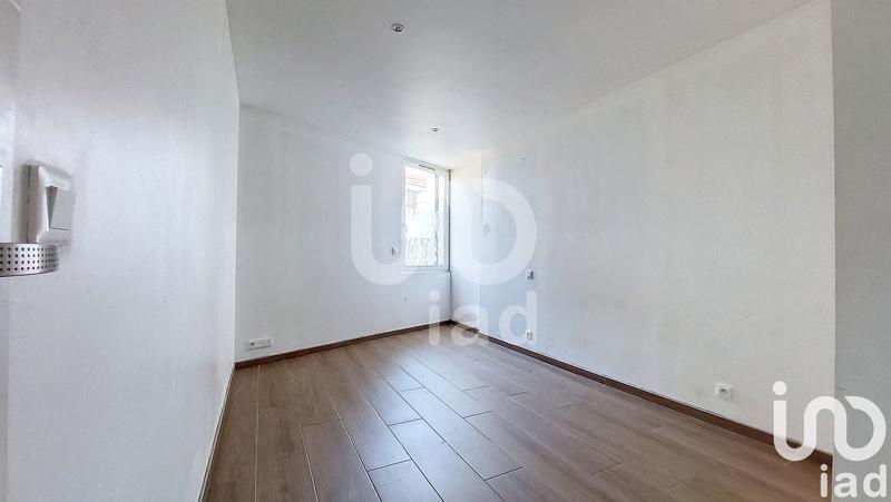 Maison - 230 m² - 5 pièces