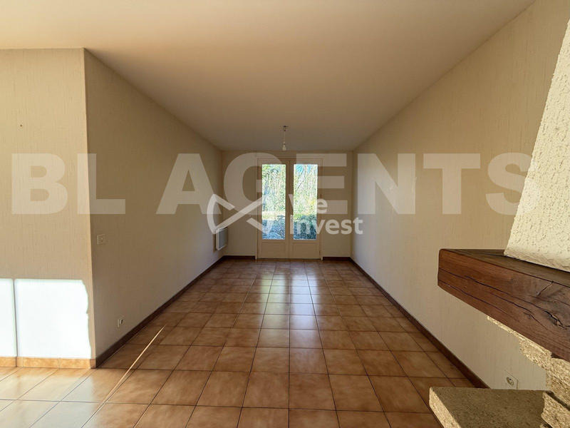 Maison traditionnelle - 193 m² - 8 pièces