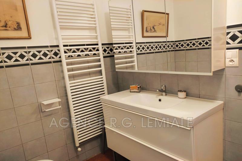 Maison - 331 m² - 10 pièces