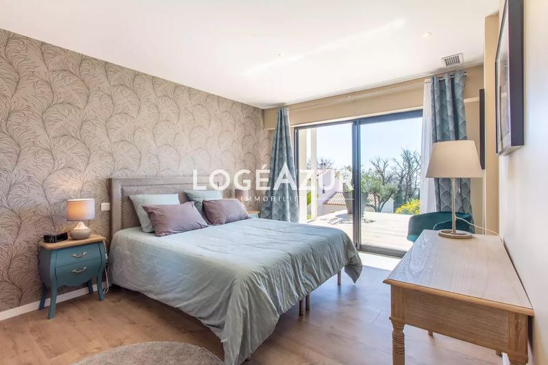 Villa - 212 m² - 7 pièces