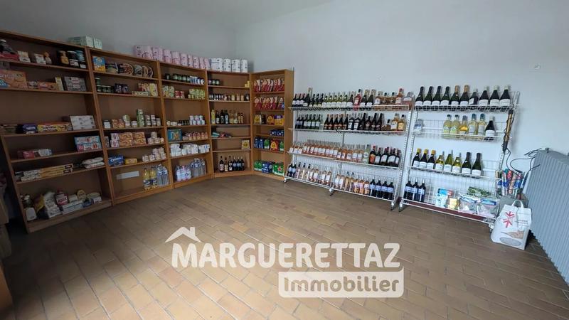 Local commercial - 178 m² - 4 pièces