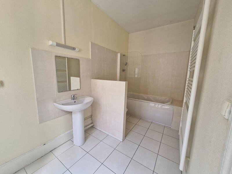 Immeuble - 10 pièces