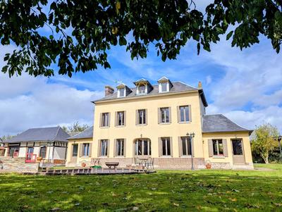 Maison - 200 m² - 8 pièces