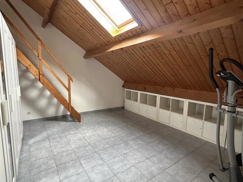 Maison - 122 m² - 7 pièces