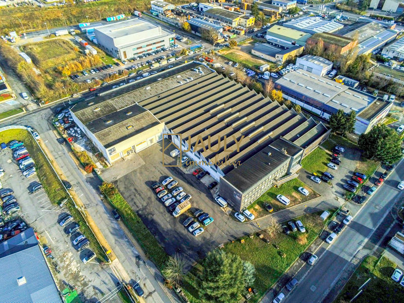 Local commercial - 6 825 m²