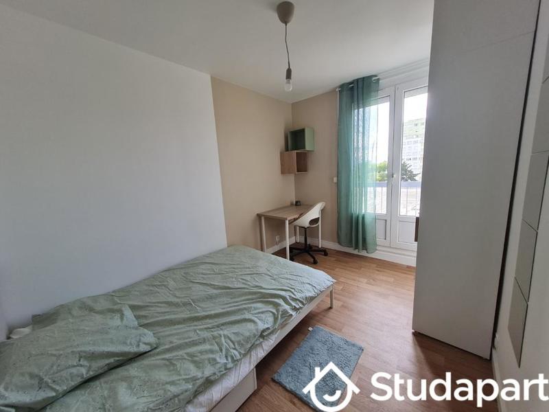 Chambre - 10 m² - 1 pièce