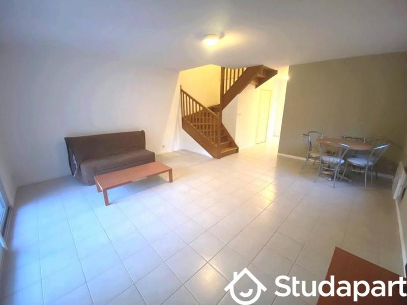 Maison - 81 m² - 4 pièces