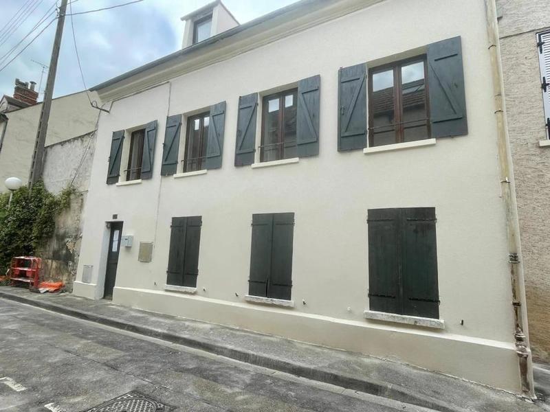 Maison - 88 m² - 6 pièces