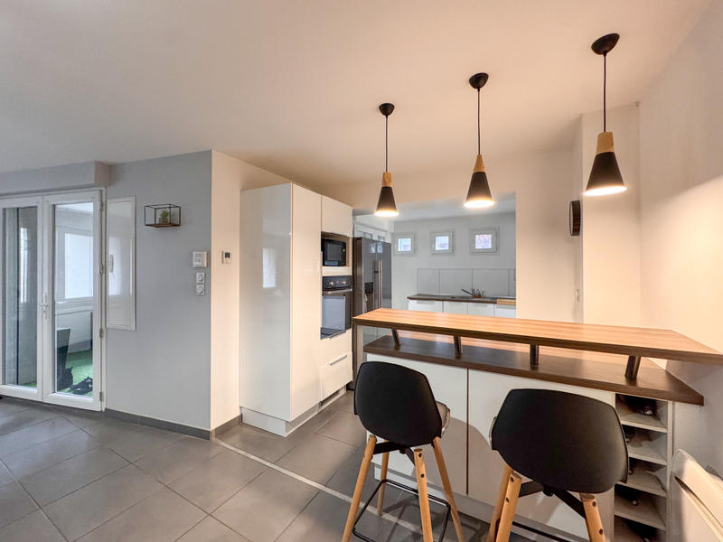 Appartement - 83 m² - 3 pièces