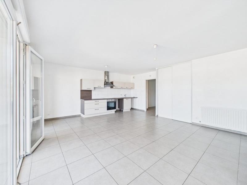 Appartement - 80 m² - 4 pièces