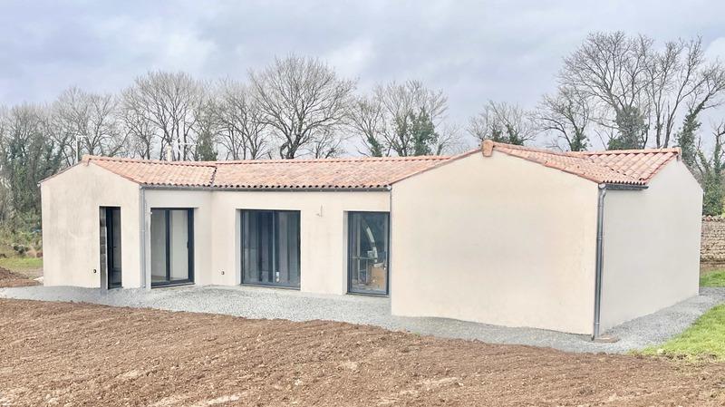Maison - 90 m² - 4 pièces