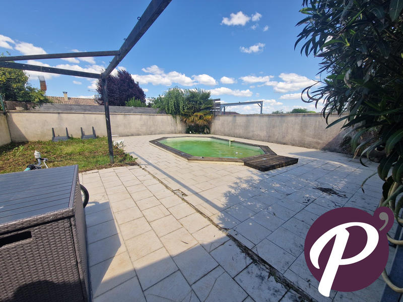 Maison traditionnelle - 145 m² - 4 pièces