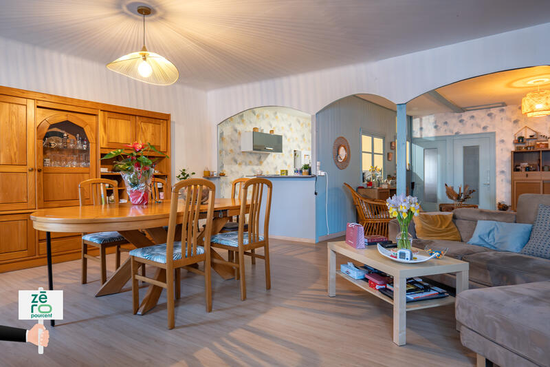 Fonds de commerce - Magasins - 200 m²