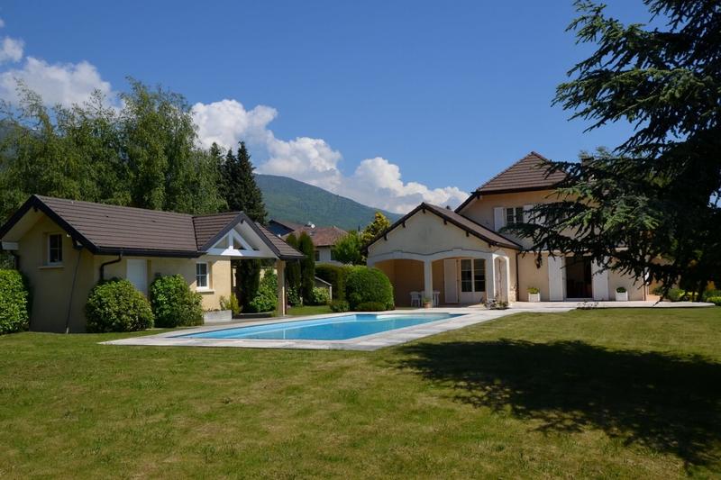 Villa - 240 m² - 7 pièces