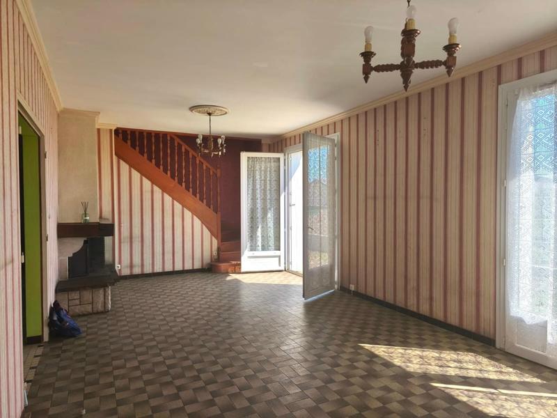 Maison - 90 m² - 4 pièces