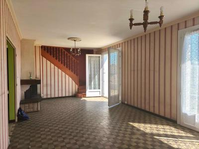 Maison - 90 m² - 4 pièces