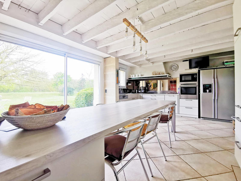 Propriété - 400 m² - 12 pièces