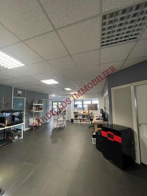 Bureau - 104 m² - 4 pièces