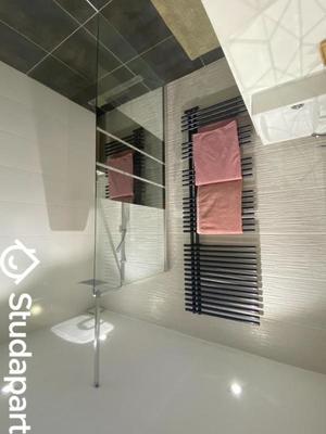 Appartement - 80 m² - 3 pièces