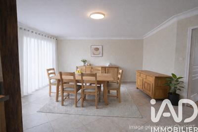 Maison - 94 m² - 4 pièces