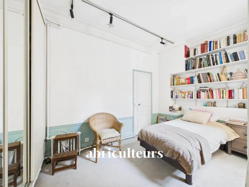 Appartement ancien - 129 m² - 5 pièces