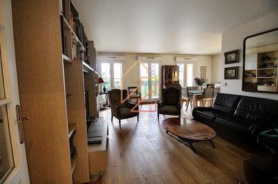 Appartement - 81 m² - 3 pièces