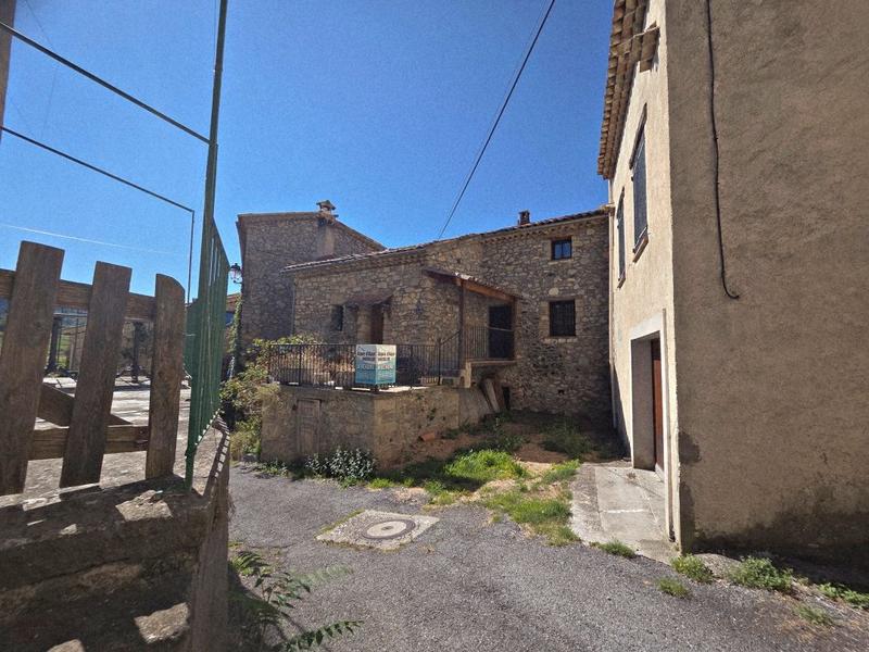 Maison - 80 m² - 3 pièces