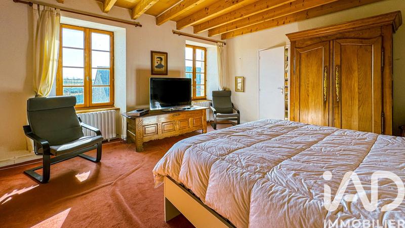 Maison - 278 m² - 12 pièces