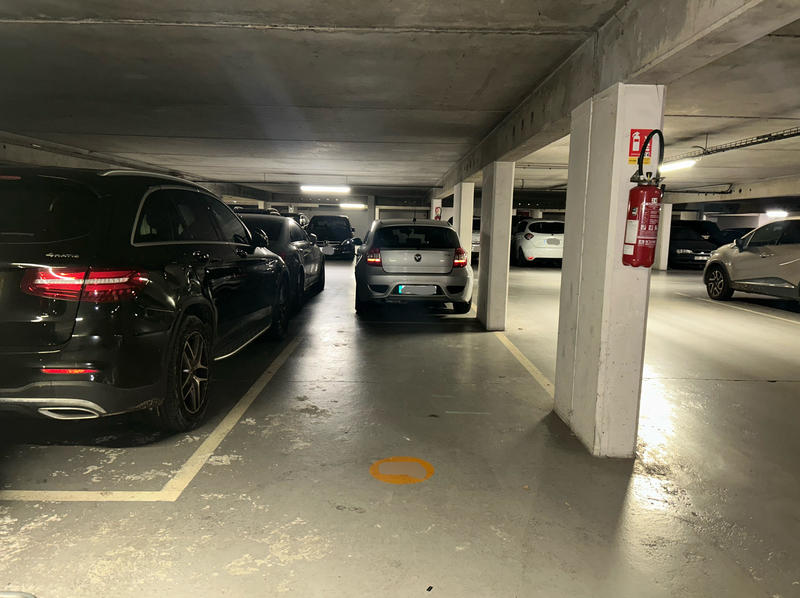 Parking / Garage - 12 m²