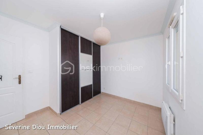 Maison traditionnelle - 97 m² - 5 pièces