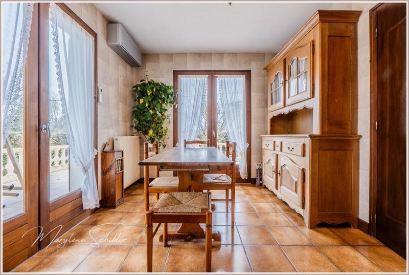 Maison - 182 m² - 5 pièces