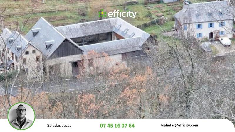 Maison - 200 m² - 8 pièces