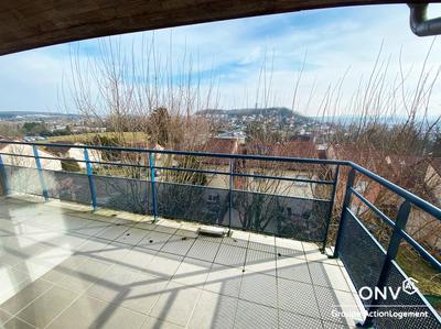 Appartement - 67 m² - 3 pièces