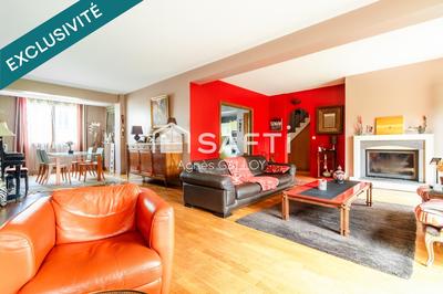 Villa - 318 m² - 13 pièces