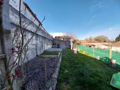 Maison - 122 m² - 5 pièces