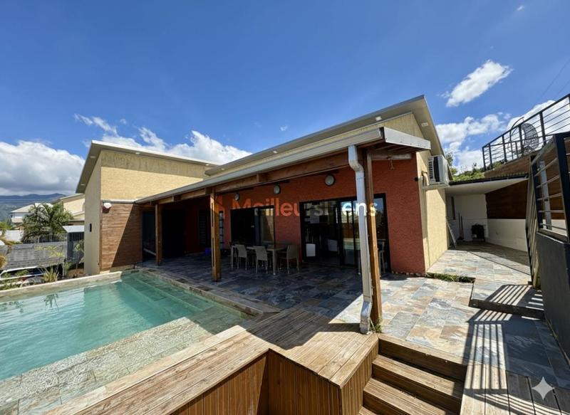 Maison - 110 m² - 4 pièces