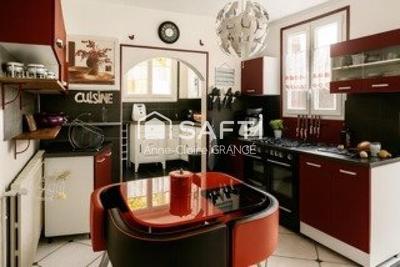 Maison - 101 m² - 6 pièces