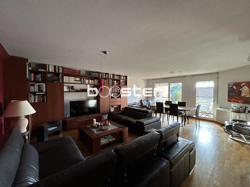 Appartement ancien - 105 m² - 4 pièces