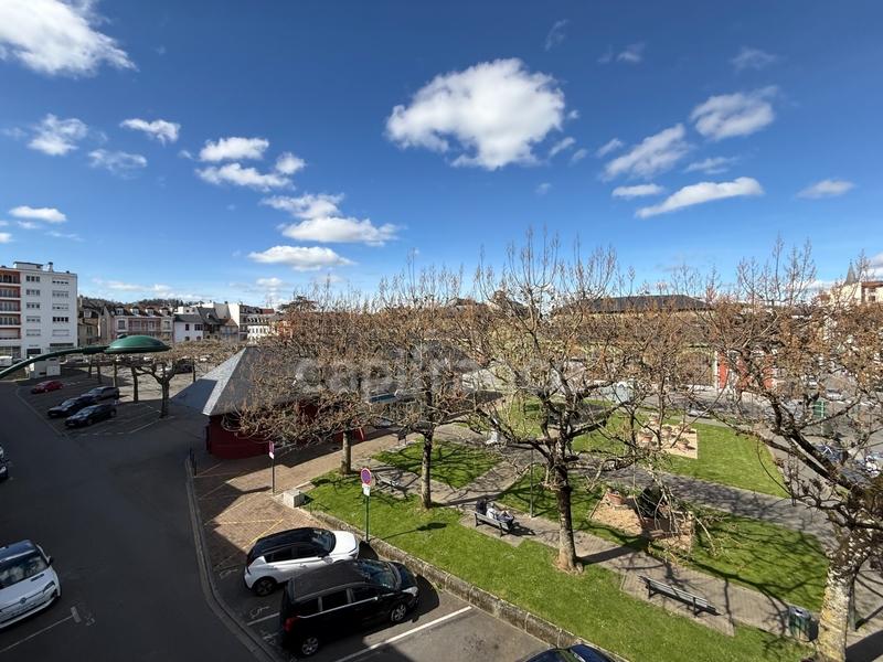 Appartement - 98 m² - 4 pièces