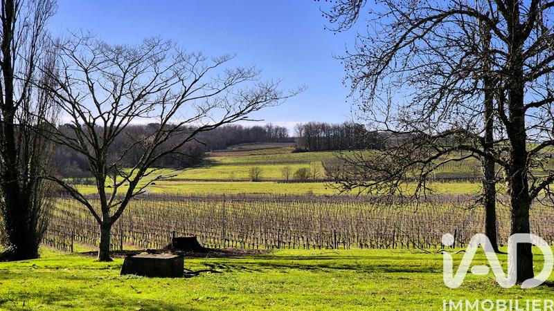 Maison - 379 m² - 10 pièces